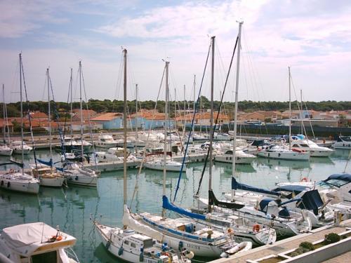 APPARTMENTS IN MARINA DI GROSSETO ,  