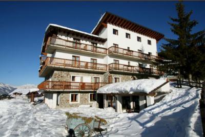 CHALET DES ALPES  3*,  