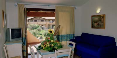 : LE CORTI DI MARINELLA RESIDENCE (    ) 4*,  