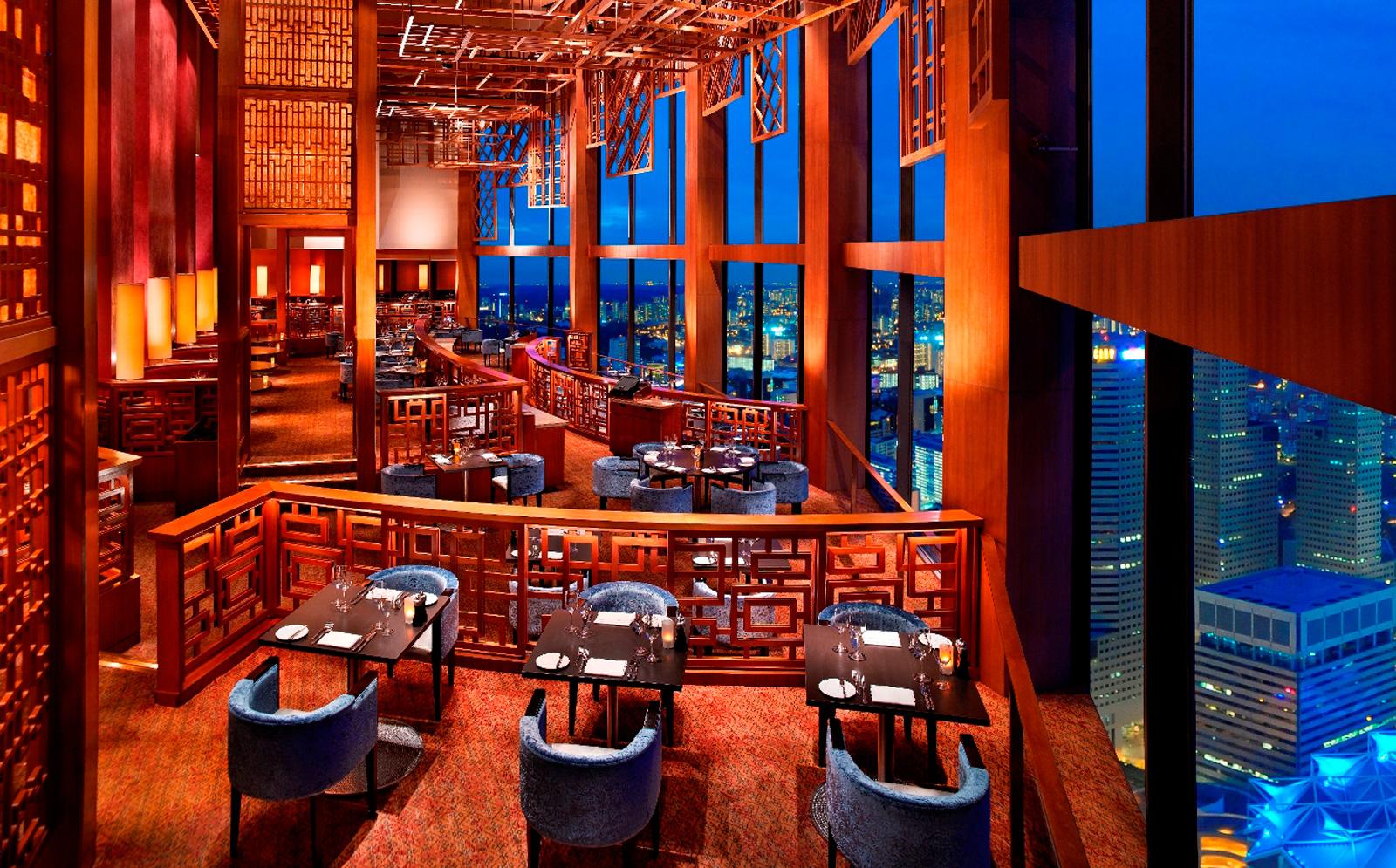 SWISSOTEL  THE STAMFORD  5*,  
