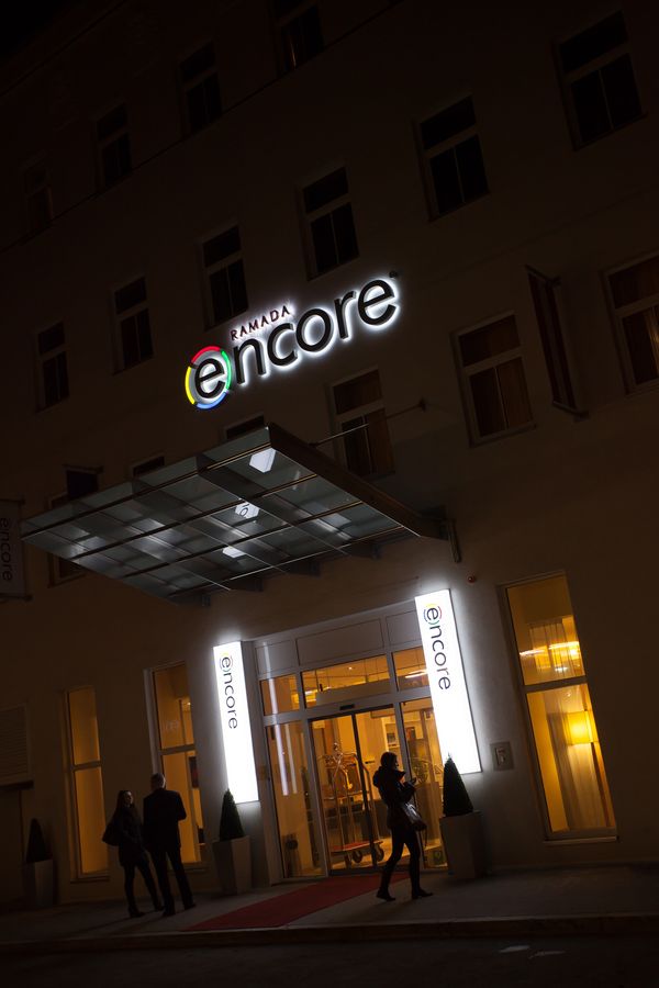 RAMADA ENCORE VIENNA CITY CENTER HOTEL  3*+,  