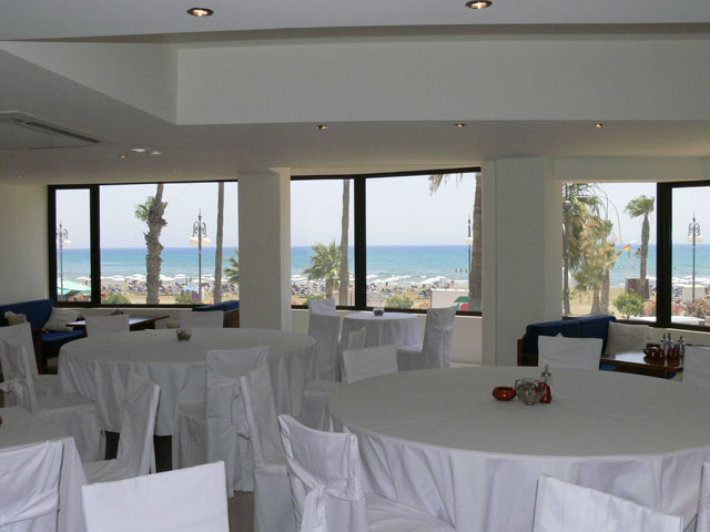 LES PALMIERS BEACH HOTEL  2*,  