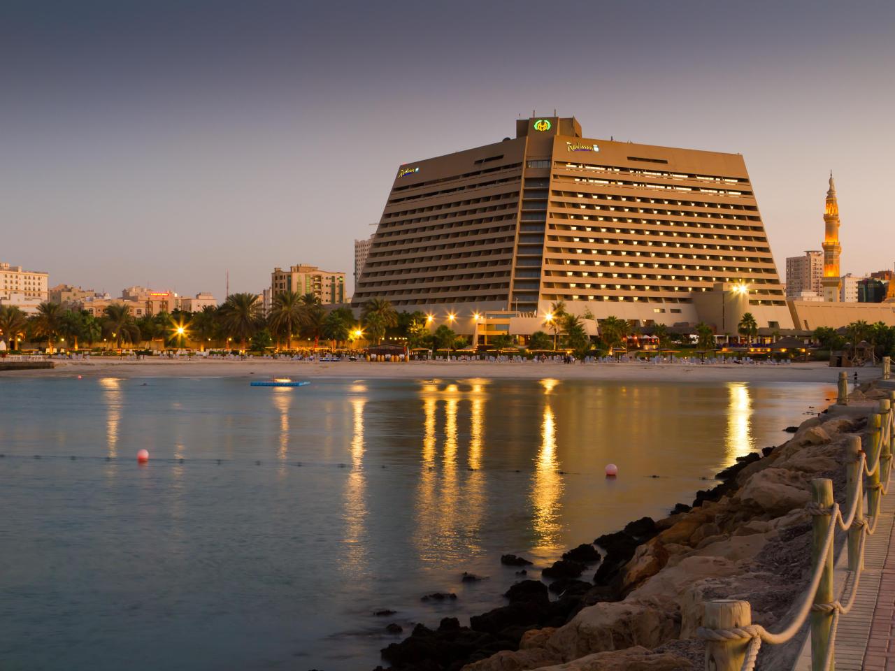 RADISSON BLU RESORT SHARJAH 5*,  