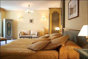 VILLA BEAUMARCHAIS 4*,  