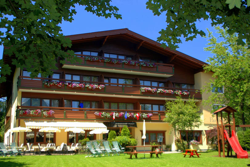 PARKHOTEL KIRCHBERG 3*,  