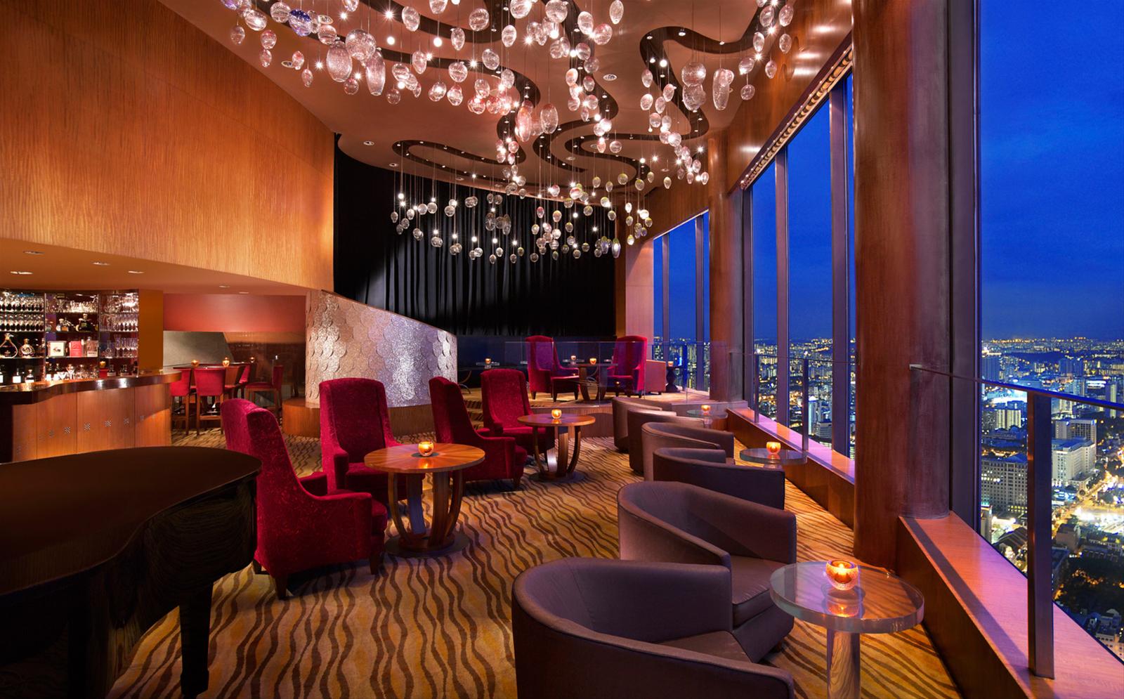 SWISSOTEL  THE STAMFORD  5*,  