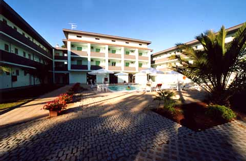 RESIDENCE VERDE PINETA ,  