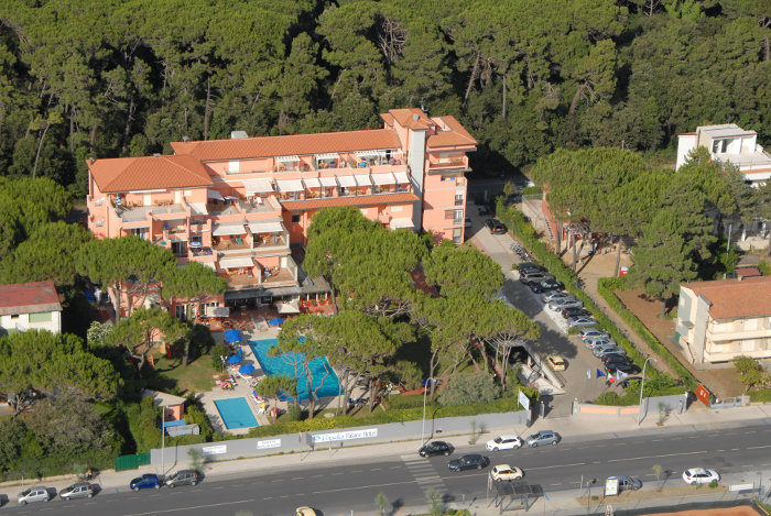 VERSILIA PALACE  4*,  