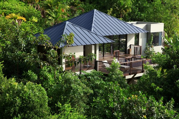 RAFFLES PRASLIN SEYCHELLES 5*,  