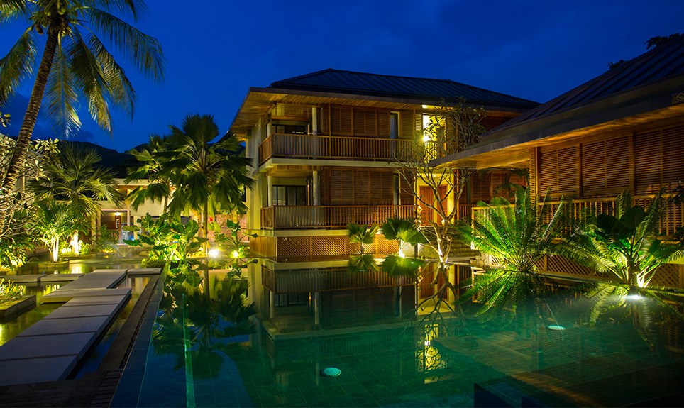 DHEVATARA BEACH HOTEL & SPA 4*,  