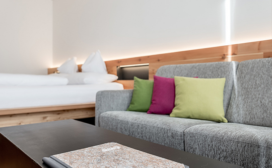 csm_die_berge_hotel_doppelzimmer_sky_87e514c30e.jpg csm_die_berge_hotel_doppelzimmer_sky_87e514c30e.jpg