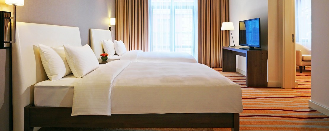 room_1421_bed_.jpg