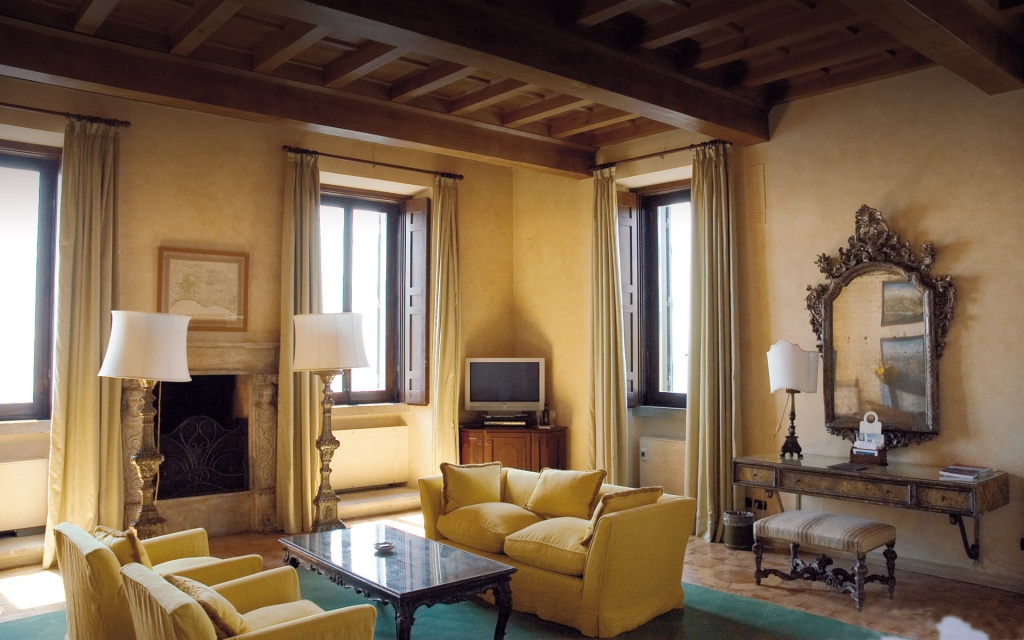 rome-suite-castello.jpg