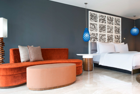 Aqua-Studio-Suite-Lagoon-View_lg.jpg