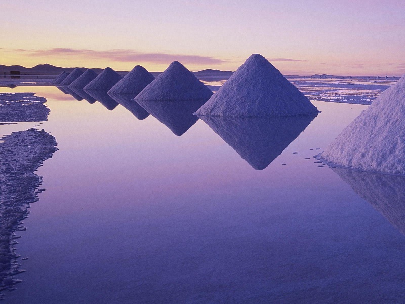 salar_de_uyuni_bolivia.jpg