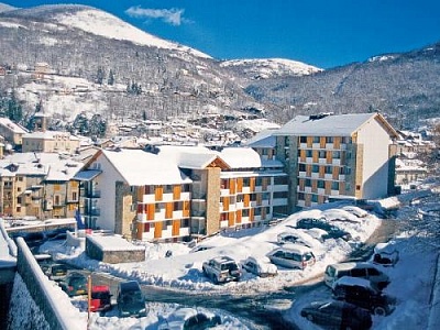 RES. LES TROIS DOMAINES,  