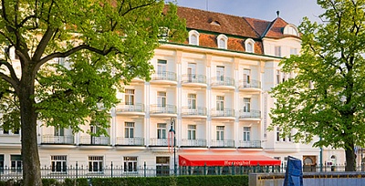 MERCURE HERZOGHOF 4*,  