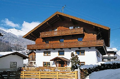 HAUS BRUNNENBERG,  