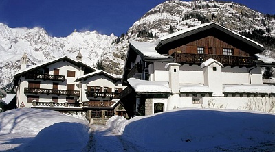 ALBERGO DEL VIALE  3*,  