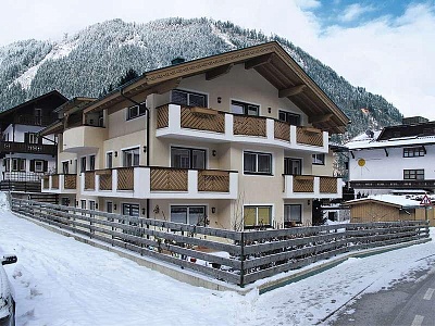 APARTMENTHAUS  ROSA,  