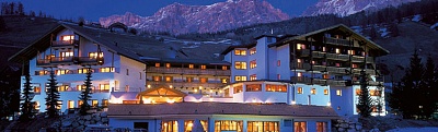 DOLOMITI WELLNESS HOTEL FANES 4*,  