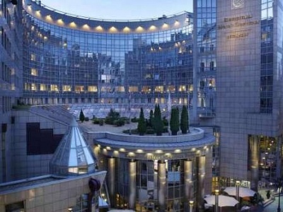 KEMPINSKI HOTEL CORVINUS 5*,  