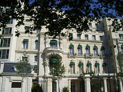 SHANGRI-LA HOTEL PARIS 5*,  