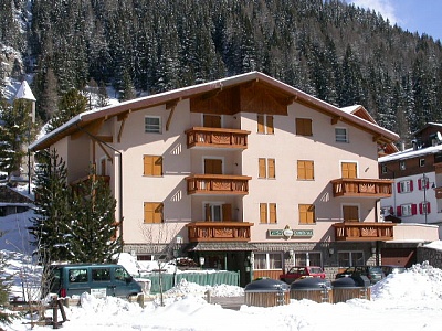 VILLA MOZART  3*,  