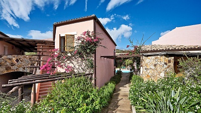 CALA DI FALCO: RESIDENCE,  