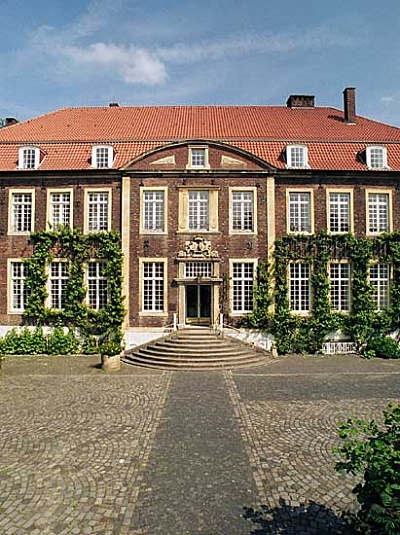 SCHLOSS WILKINGHEGE  4*,  