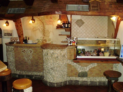 PORTAVESCOVO  3*,  