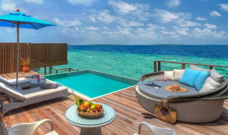 dtmd_accommodation_ocean-villa_deck.jpg